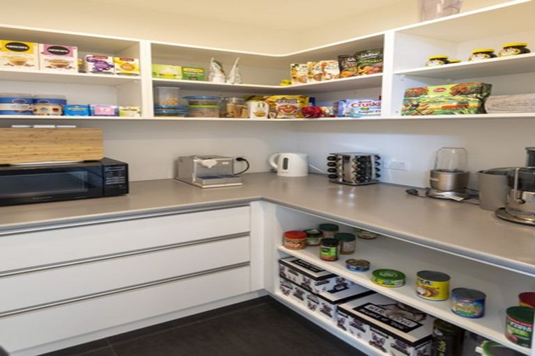 Photo of property in 8 Defender Crescent, Beachlands, Auckland, 2018