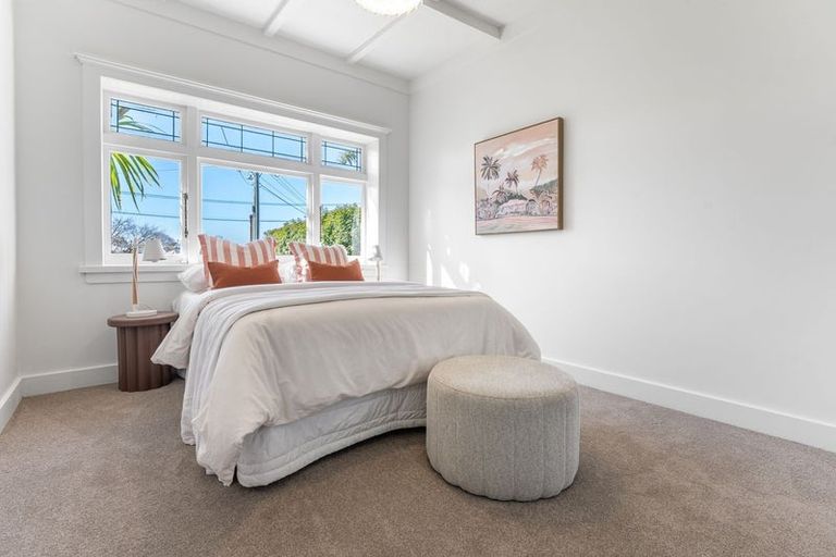 Photo of property in 28 Haig Avenue, Mount Roskill, Auckland, 1041