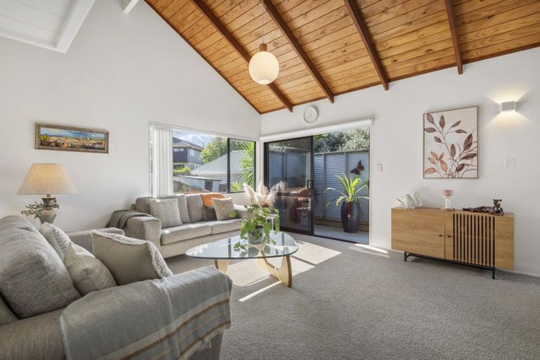 Photo of property in 10 Moorgreen Heights, Torbay, Auckland, 0630