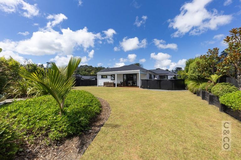 Photo of property in 21 Pukemarino Road, Waimauku, 0812