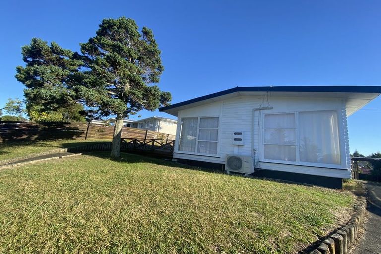 Photo of property in 61 Juniper Road, Sunnynook, Auckland, 0620