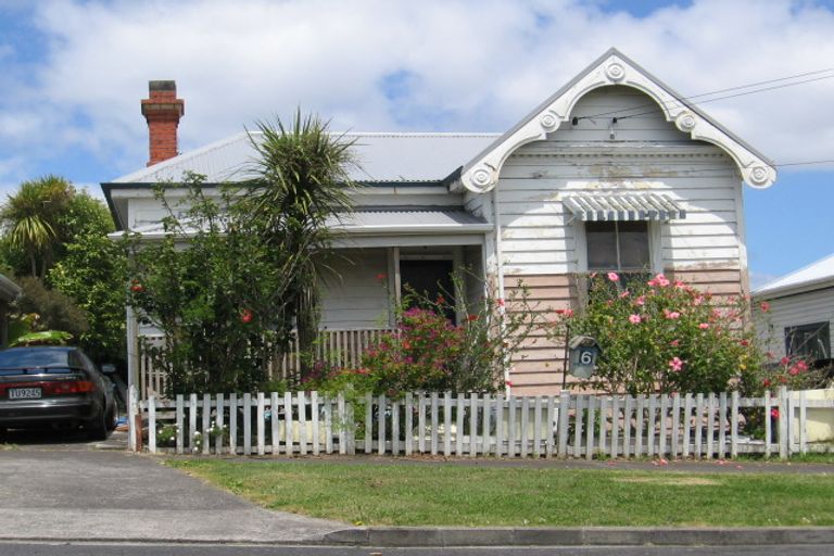 Photo of property in 6 Buchanan Street, Kingsland, Auckland, 1021