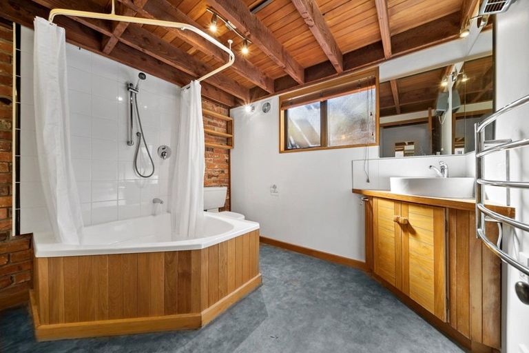 Photo of property in 24b Mckerrow Place, Sunshine Bay, Queenstown, 9300