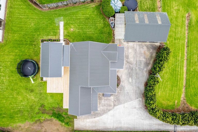 Photo of property in 1312 Devon Road, Brixton, Waitara, 4382