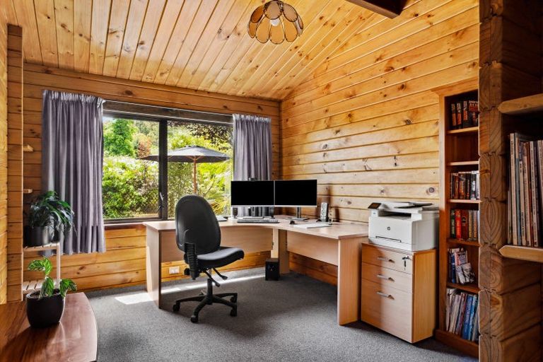 Photo of property in 29 Domain Road, Ormond, Gisborne, 4071