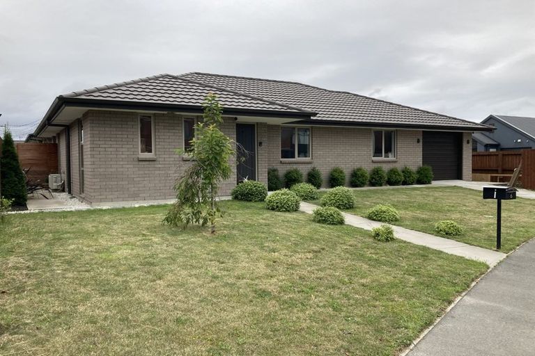 Photo of property in 6 Meyer Crescent, Halswell, Christchurch, 8025