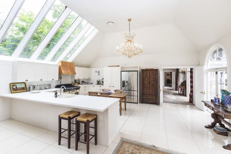 Photo of property in 14 Weka Street, Fendalton, Christchurch, 8041