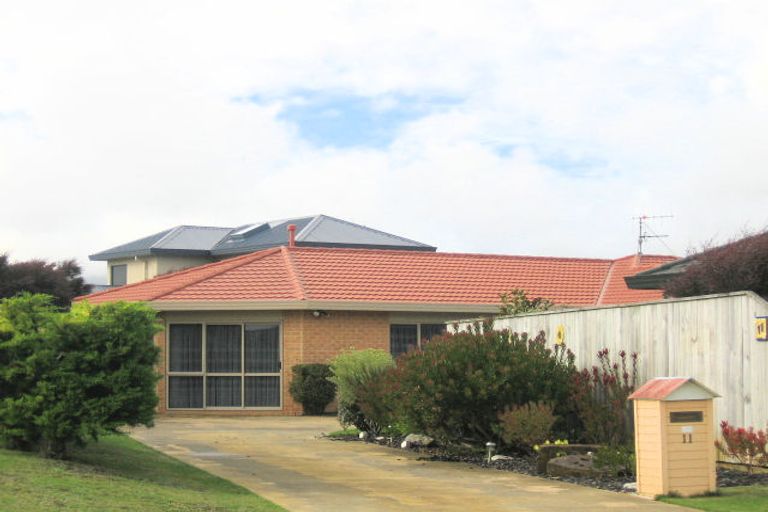 Photo of property in 11 San Vito Place, Paraparaumu Beach, Paraparaumu, 5032