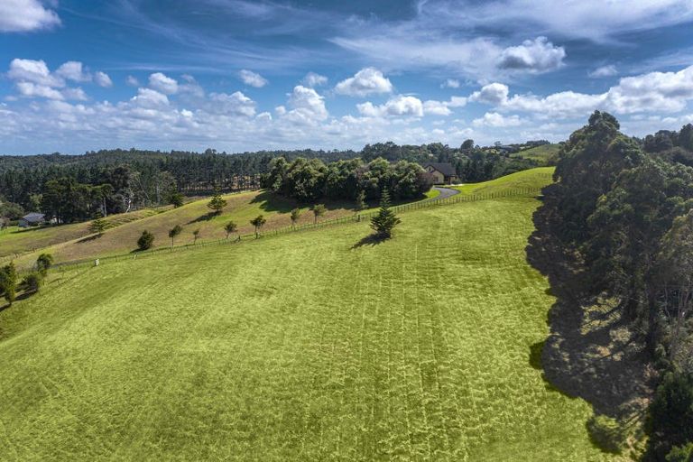 Photo of property in 221b Mahoenui Valley Road, Coatesville, 0793