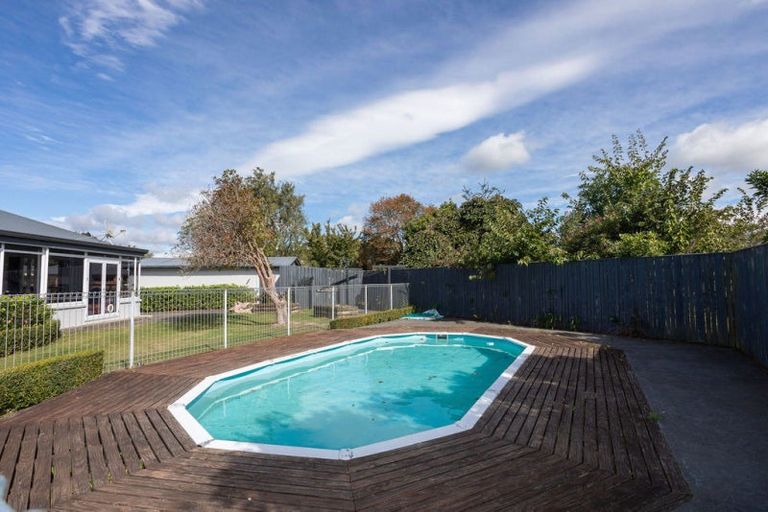 Photo of property in 16 Ruahine Street, Dannevirke, 4930