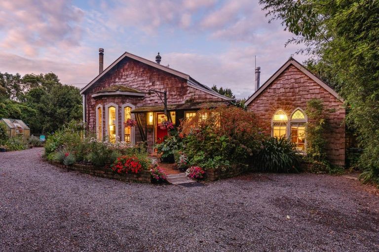 Photo of property in 708 Pohangina Road, Ashhurst, 4884