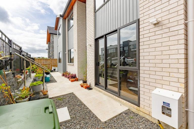Photo of property in 63 Koromeke Street, Flat Bush, Auckland, 2019