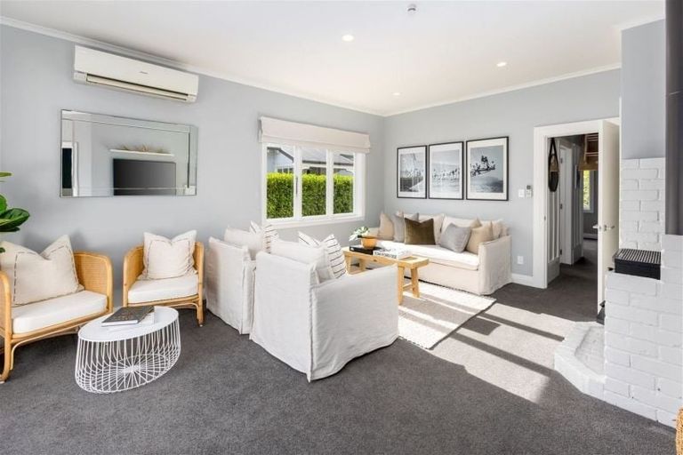 Photo of property in 89 Weston Road, St Albans, Christchurch, 8052