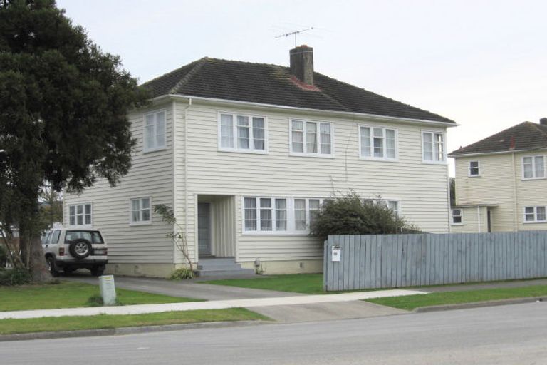 Photo of property in 79 Hewer Crescent, Naenae, Lower Hutt, 5011