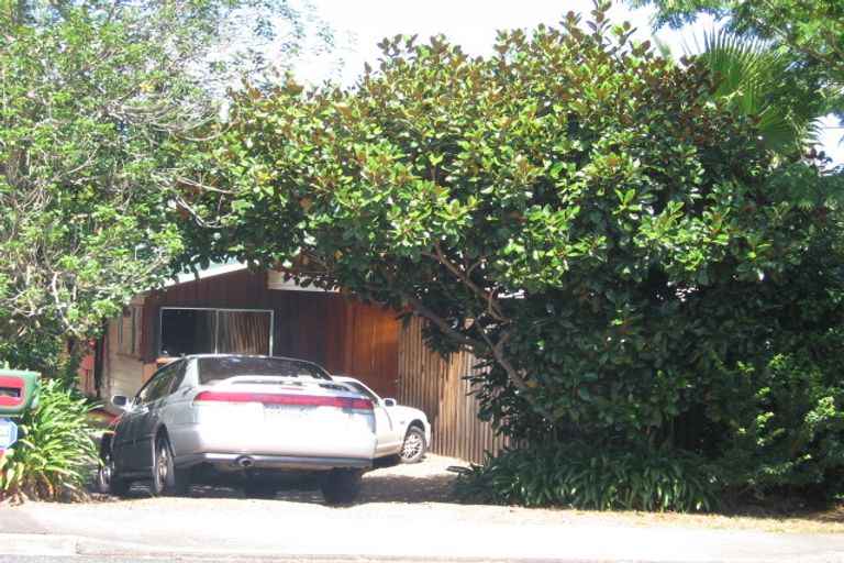 Photo of property in 212 Manuka Road, Bayview, Auckland, 0629