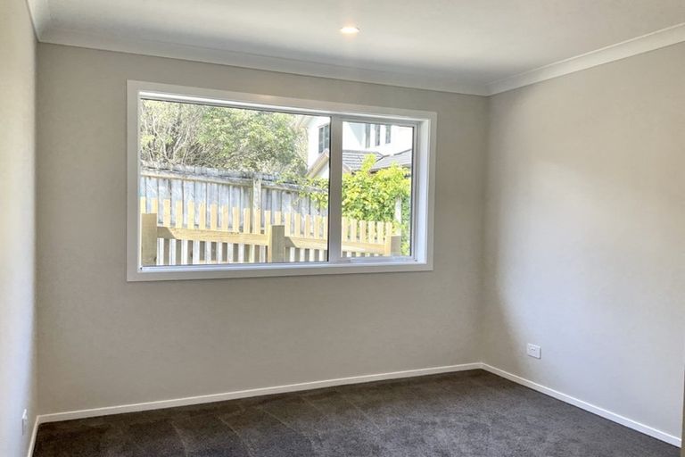 Photo of property in 92a Horoeka Street, Stokes Valley, Lower Hutt, 5019