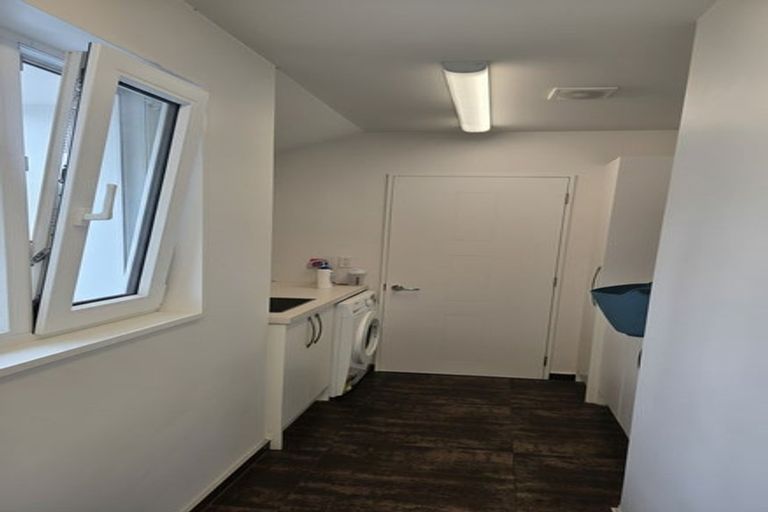 Photo of property in 2 Ensors Road, Opawa, Christchurch, 8023