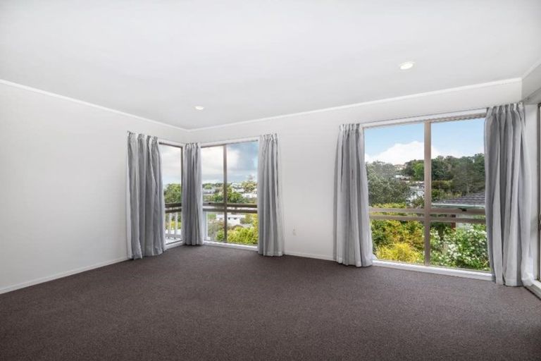 Photo of property in 2/98 Mountbatten Avenue, Hillcrest, Auckland, 0627