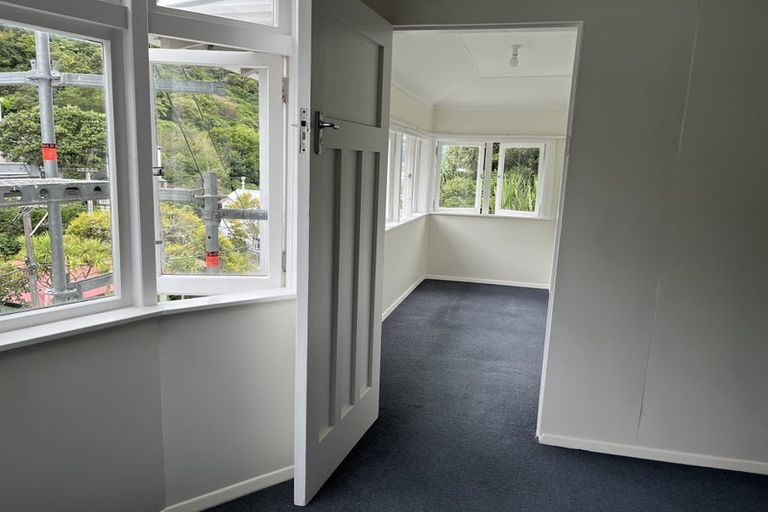Photo of property in 215 Aro Street, Aro Valley, Wellington, 6021