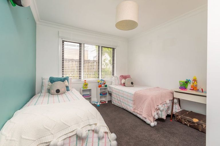 Photo of property in 16 Tui Road, Raumati Beach, Paraparaumu, 5032