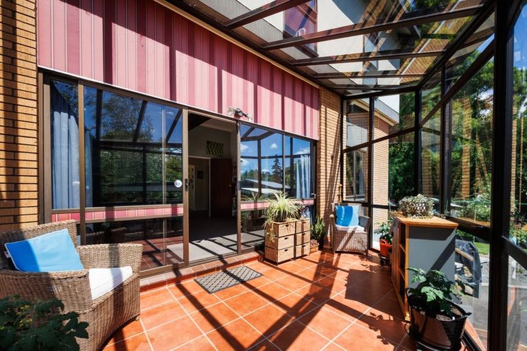 Photo of property in 101 Clifton Terrace, Fitzherbert, Palmerston North, 4410