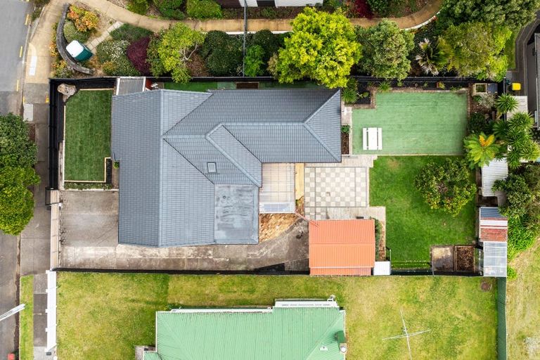 Photo of property in 41 Humariri Street, Point Chevalier, Auckland, 1022