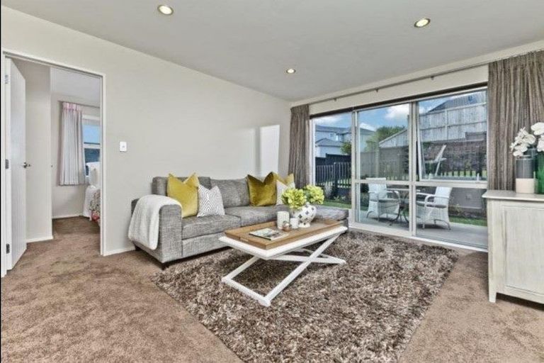 Photo of property in 9 Desmond Road, Silverdale, 0932