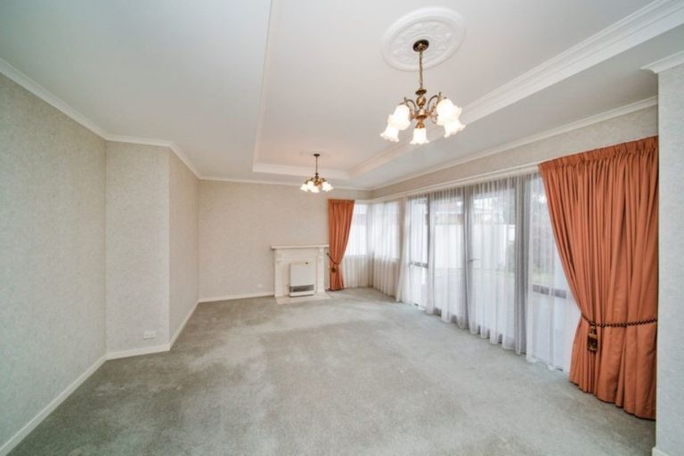 Photo of property in 45 Camberwell Road, Hawera, 4610