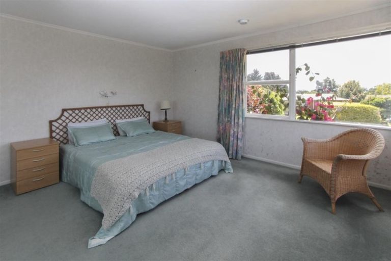 Photo of property in 10 Highfield Place, Lynmore, Rotorua, 3010