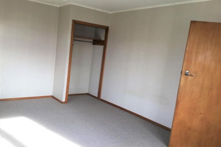 Photo of property in 221 Mangorei Road, Merrilands, New Plymouth, 4312