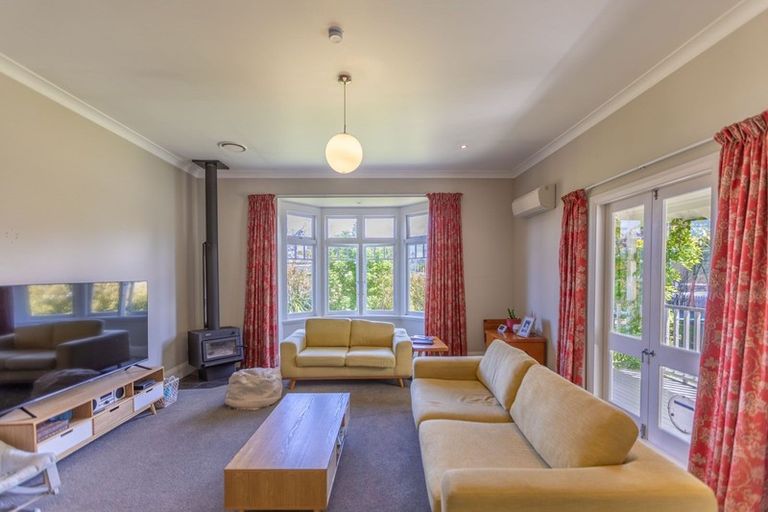 Photo of property in 13 Owen Street, Tikokino, Waipawa, 4273