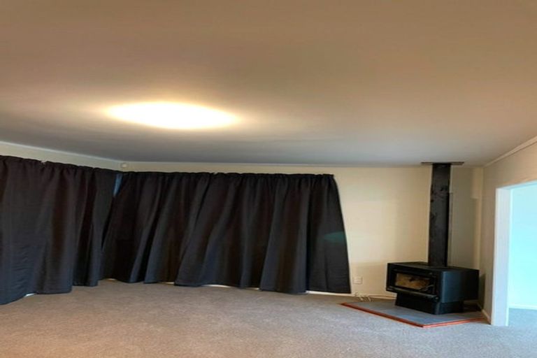 Photo of property in 20 Ewbank Place, Manurewa, Auckland, 2102