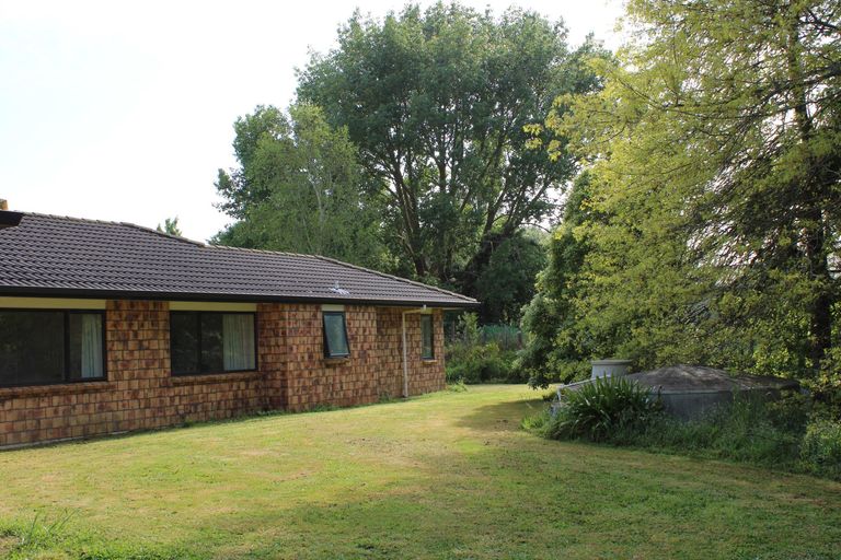 Photo of property in 183 Kimihia Road, Huntly, 3771