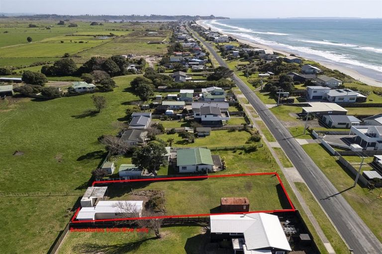 Photo of property in 98 Pukehina Parade, Pukehina, 3189