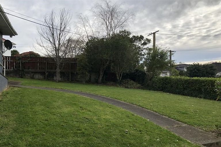 Photo of property in 15 Lancaster Street, Levin, 5510