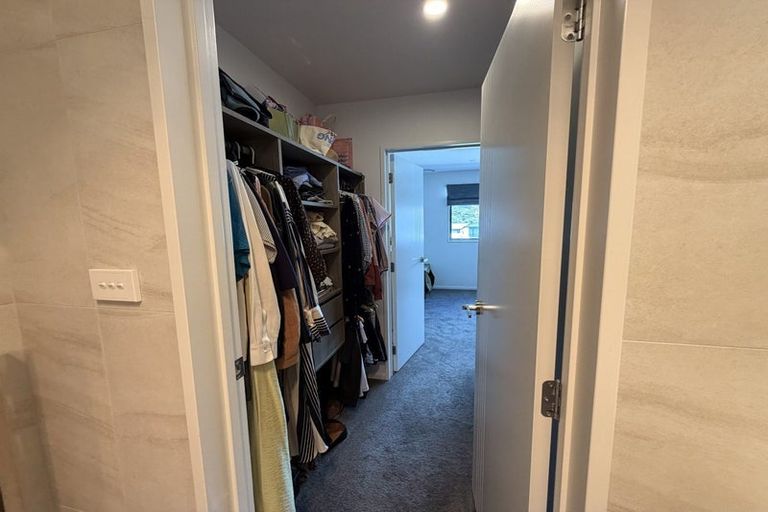 Photo of property in 3/18 Kaimai Avenue, Massey, Auckland, 0614