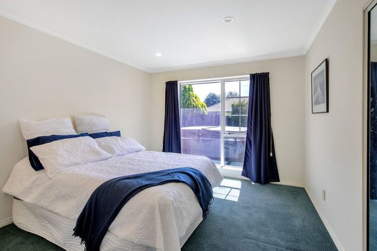 Photo of property in 16 Durrell Way, Rolleston, 7614