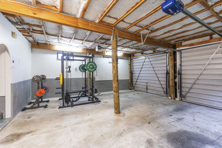 Photo of property in 50 Rhinevale Close, Henderson, Auckland, 0612