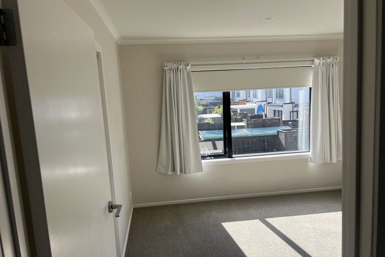 Photo of property in 4 Eyton Kay Road, Hobsonville, Auckland, 0616