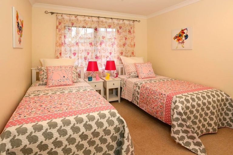 Photo of property in 7 Alderbury Way, Henderson, Auckland, 0612