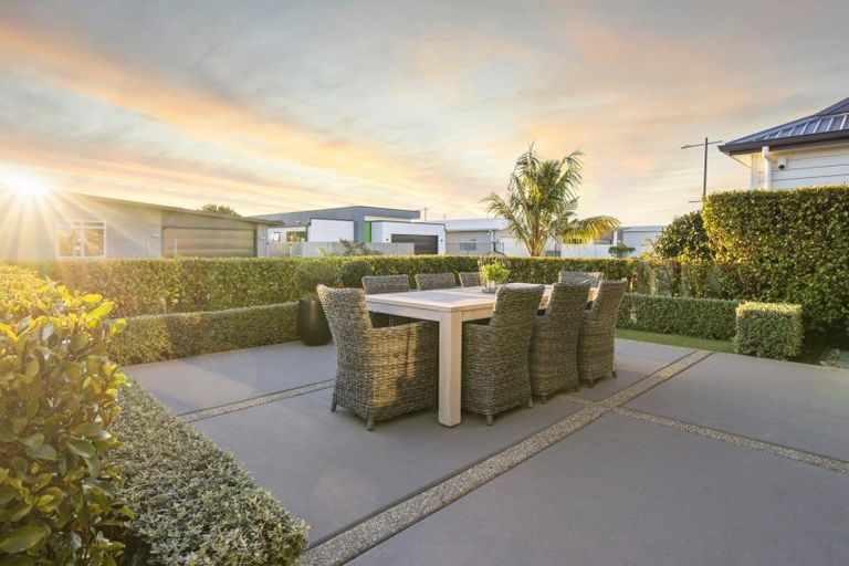 Photo of property in 31 Maria Tini Drive, Papamoa Beach, Papamoa, 3118