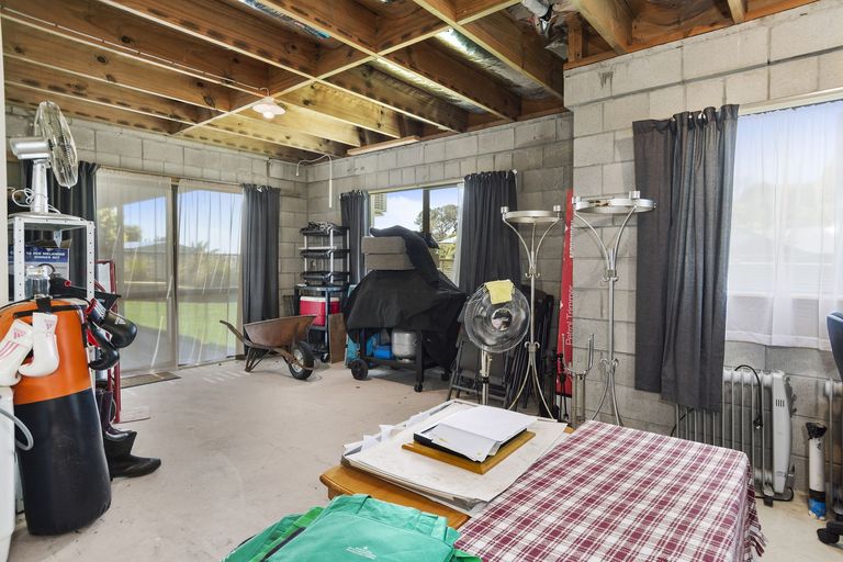 Photo of property in 25 Hawk Place, Welcome Bay, Tauranga, 3112