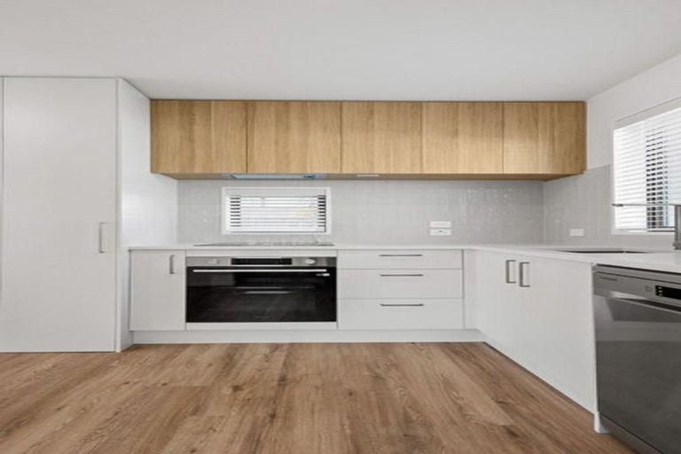 Photo of property in 4/21 Fairfield Avenue, Addington, Christchurch, 8024