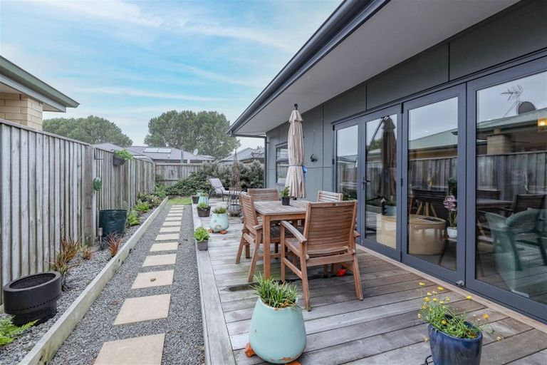 Photo of property in 16 Storer Street, Kaiapoi, 7630