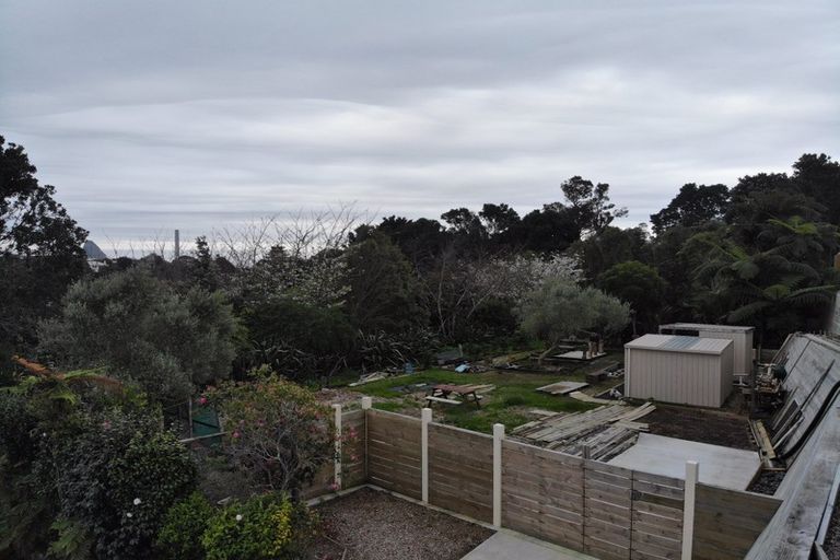 Photo of property in 83 Dorset Avenue, Lynmouth, New Plymouth, 4310