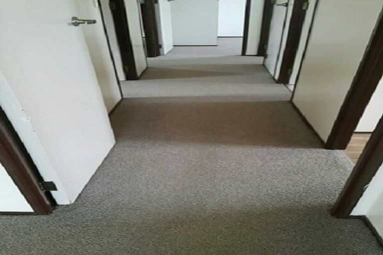 Photo of property in 1/15 Cyril Crescent, West Harbour, Auckland, 0618