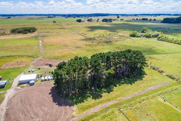 Photo of property in 76 Himatangi Beach Road, Himatangi, Foxton, 4891