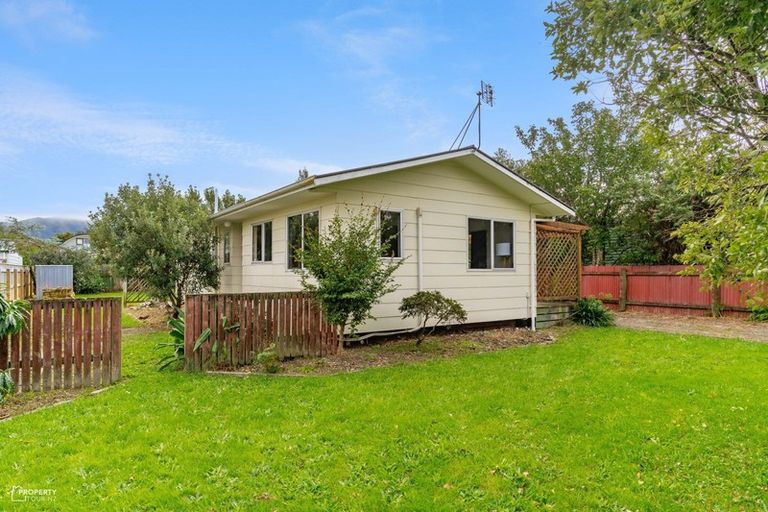 Photo of property in 38 Waite Street, Featherston, 5710