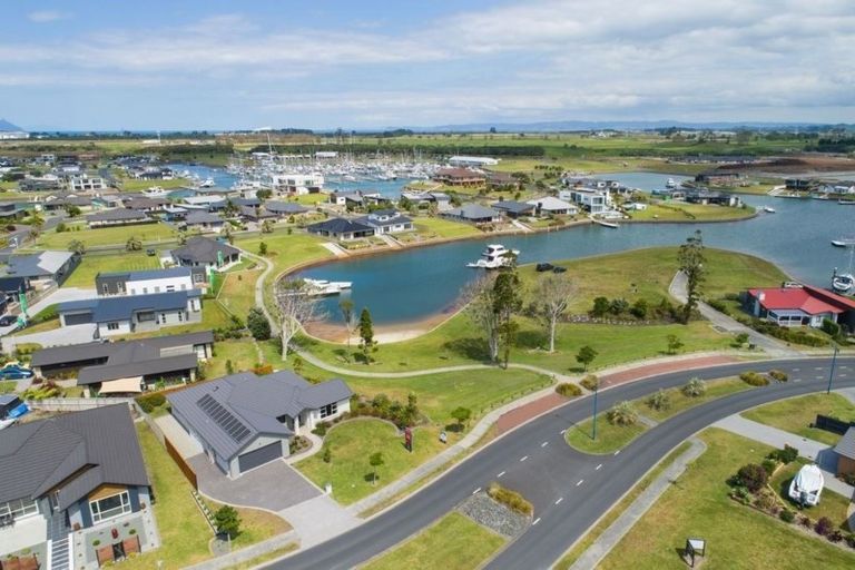 Photo of property in 11 Stace Hopper Drive, One Tree Point, 0118