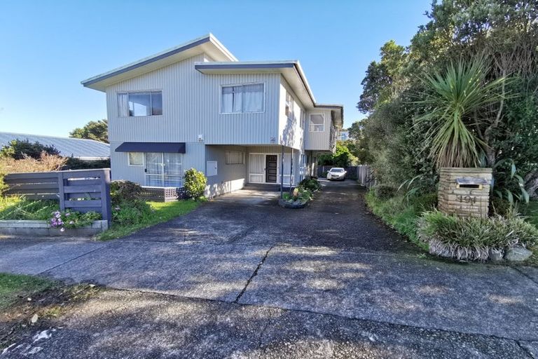 Photo of property in 191 Dowse Drive, Maungaraki, Lower Hutt, 5010